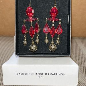 Teardrop Chandelier Earring